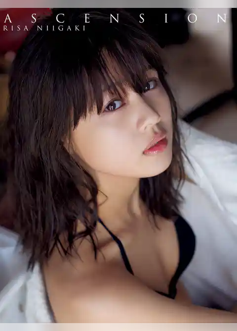 新垣里沙モーニング娘。ラスト写真集『ASCENSION』