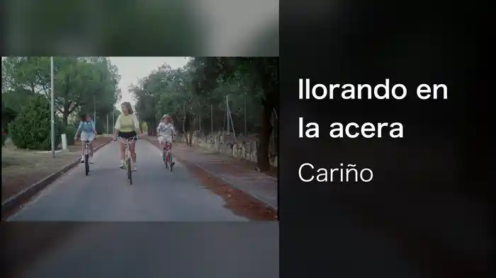 llorando en la acera