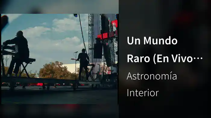 Un Mundo Raro (En Vivo desde Tecate Pa´l Norte)