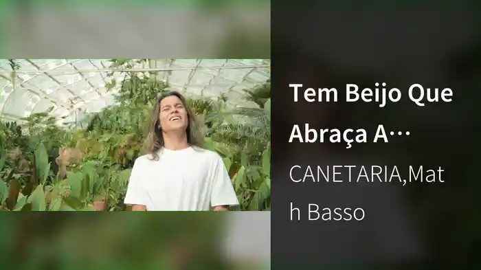 Tem Beijo Que Abraça A Gente