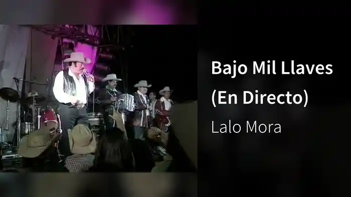 Bajo Mil Llaves (En Directo)