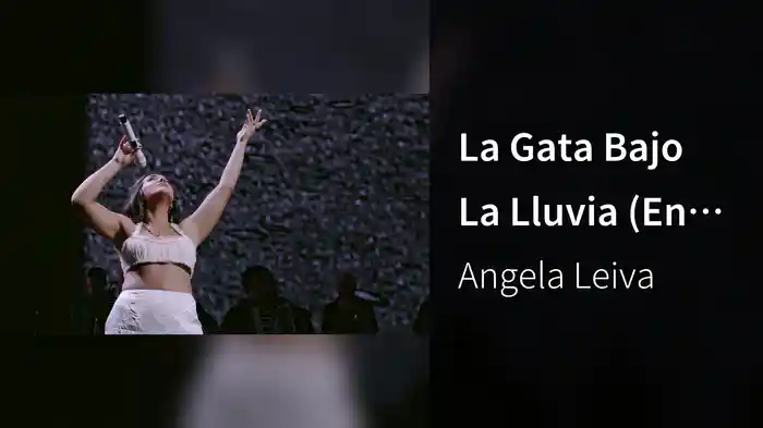 La Gata Bajo La Lluvia (En Vivo Desde Buenos Aires)