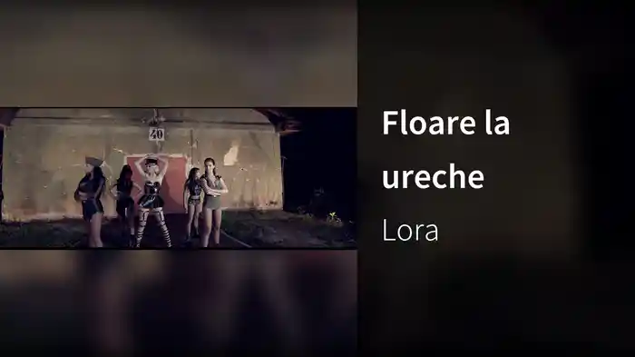 Floare la ureche