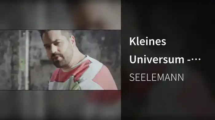 Kleines Universum - am Klavier