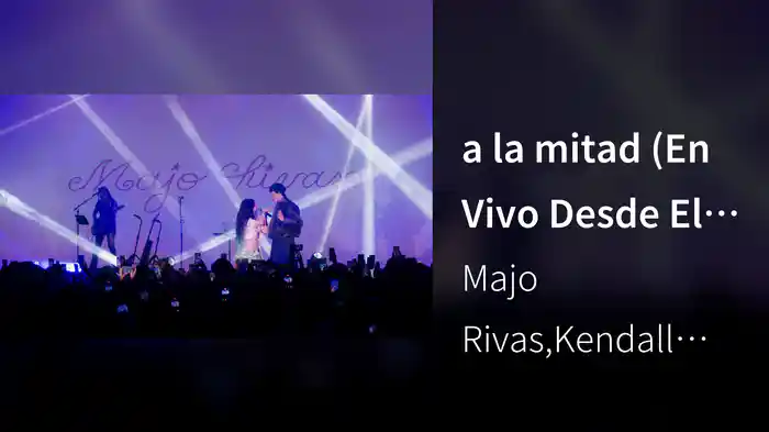 a la mitad (En Vivo Desde El Lunario)