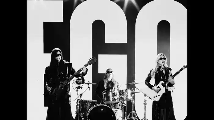 Ego (Performance Video)