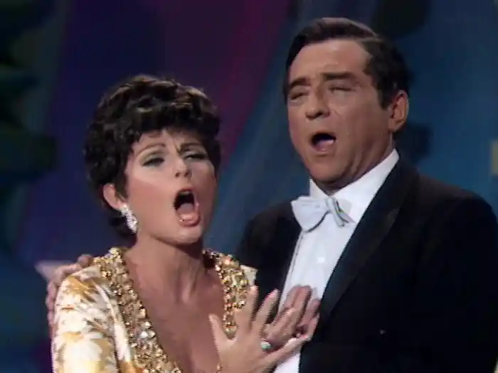 Piangi, Piangi (Live On The Ed Sullivan Show, December 28, 1969)