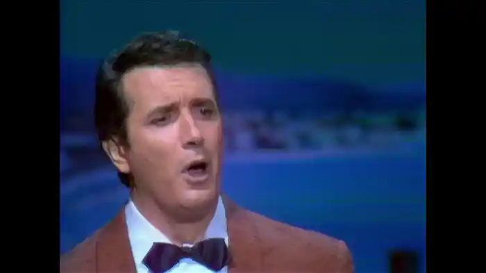 De Curtis: Tu, ca nun chiagne/'O surdato 'nnammurato/Torna a Surriento (Medley/Live On The Ed Sullivan Show, November 20, 1966)