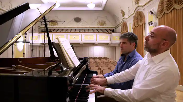 Mozart: 5 Variations in G Major for Piano 4 Hands, K. 501: Var. 5