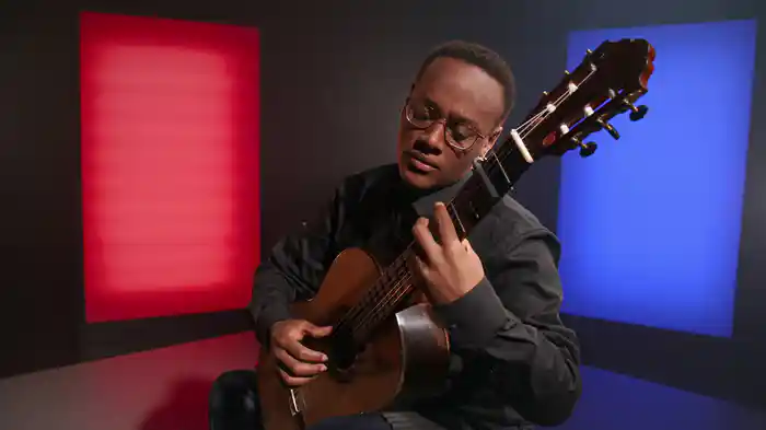 Couperin: Second livre de pièces de clavecin / Sixième ordre: V. Les barricades mystérieuses (Arr. Antoine Fougeray for Guitar)