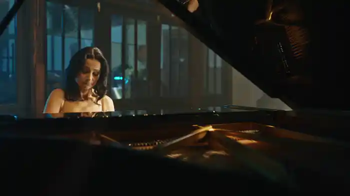 Awadis: Étude No. 12: Unveiled