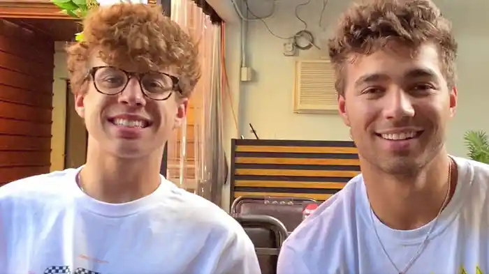 We Are Right Now (Black Caviar Remix/Lyric Video)