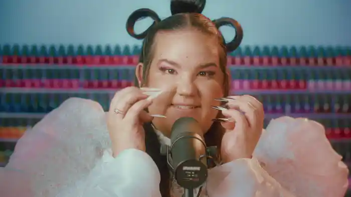 I Love My Nails (Live)