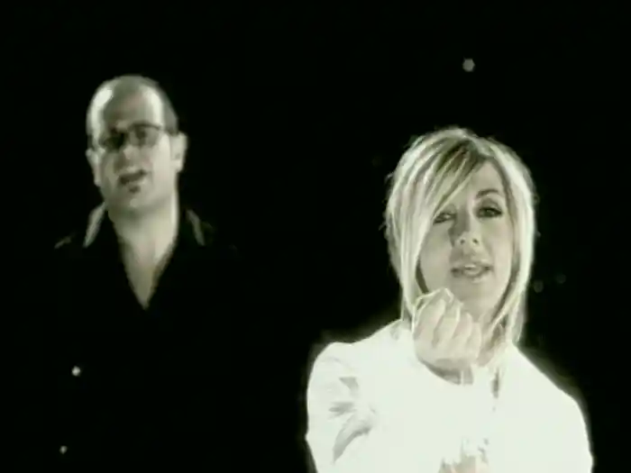 Duele El Amor (Feat. Ana Torroja)