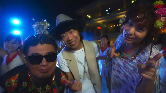 Dreamland。feat. RED RICE (from 湘南乃風), CICO (from BENNIE K)