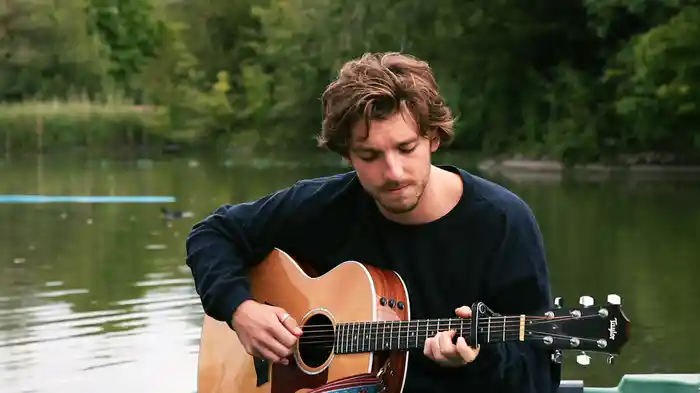 Peter Pan (Acoustic) / Meet Me On The Boat
