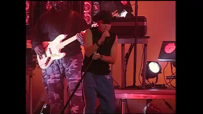 Dive (Live At Palace Of Auburn Hills, Detroit, MI/1999)