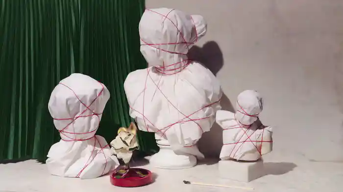 Tutto grigio (Lyric Video)