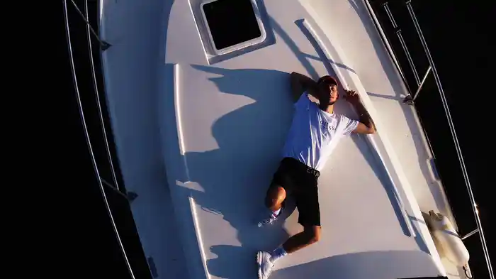 Spontan (Lyric Video)