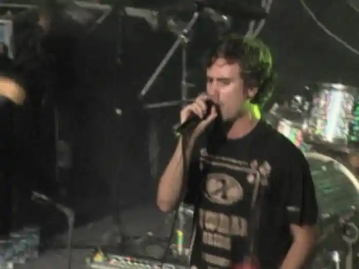 Tô No Barato (Ao Vivo Em São Paulo / 2005)