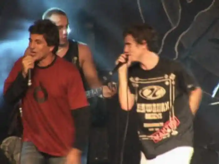 A Dois Passos Do Paraíso (Ao Vivo Em São Paulo / 2005)