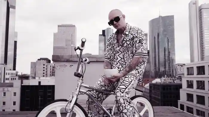 Nehm sie mit (Lyric Video)