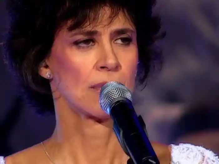 O Que Será? (A Flor Da Terra) (Ao Vivo No Rio De Janeiro / 2005)