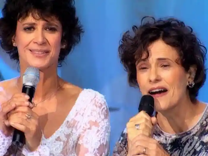 Não Vá Ainda (Ao Vivo No Rio De Janeiro / 2005)