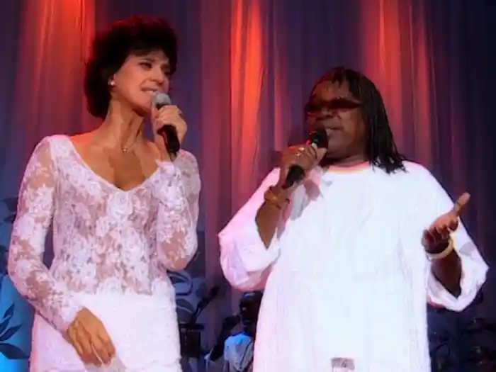 Cigarra (Ao Vivo No Rio De Janeiro / 2005)