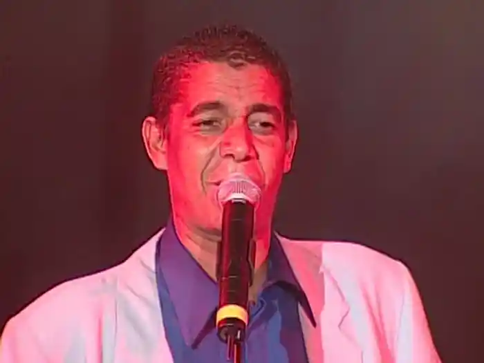 Posso Até Me Apaixonar (Ao Vivo No Rio De Janeiro / 1999)