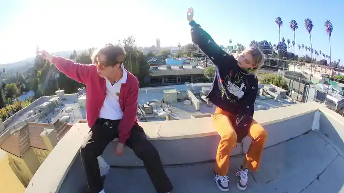 BeVerly Hills BoYfRiEnd (Remix / Main)