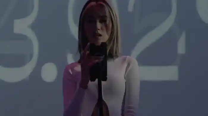 虛擬人與我 (Lyric Video)