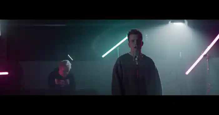 2 UHR NACHTS (AKUSTIKVERSION)