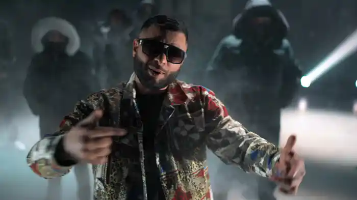 Häller ut allt (Shota)