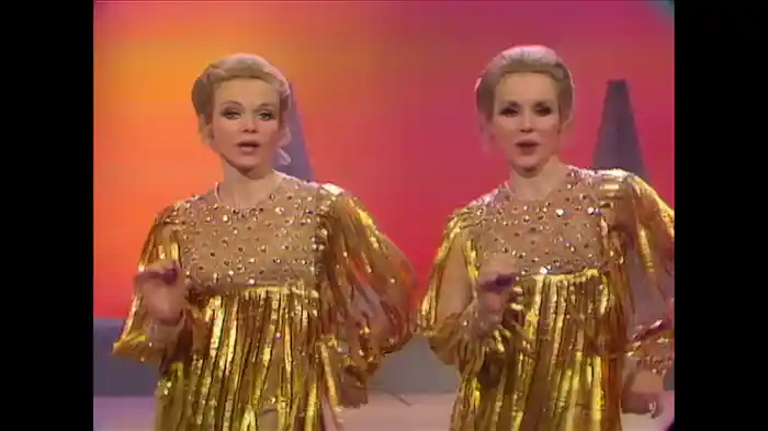 Mas Que Nada / The Look Of Love (Medley/Live On The Ed Sullivan Show, April 19, 1970)