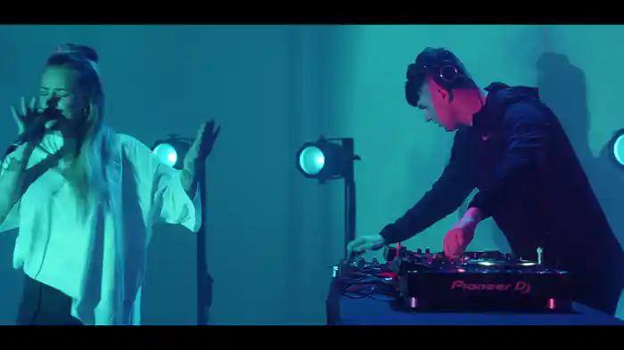 Get Out My Head (Live Session)