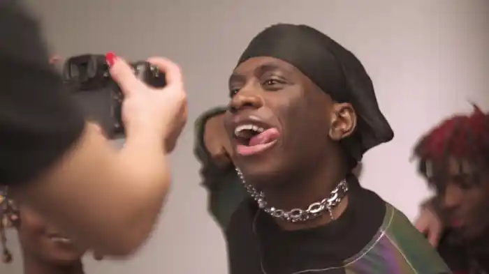 PDA (Behind The Scenes)