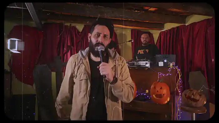 Yo Soy Mi Propio Lunes (Ataúd) (En Vivo)