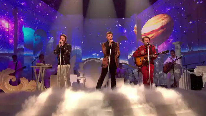 Giants (Live / An Evening With Take That / ITV / 2017)