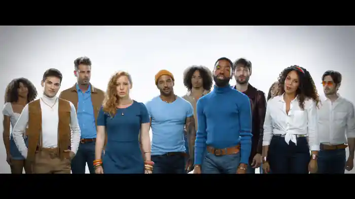 Medley je vais t'aimer : La java de Broadway / Etre une femme / Chanteur de jazz / Je vais t'aimer / En chantant / Musulmanes / Les lacs du Connemara / Je vole