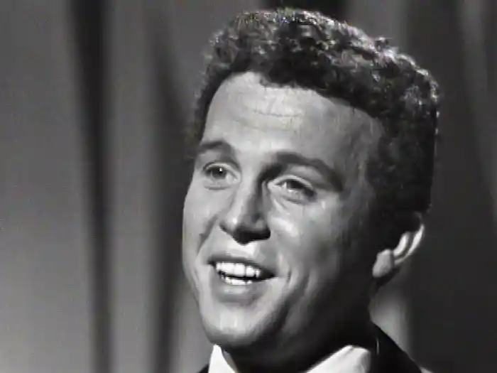 Blue Velvet/Roses Are Red (My Love)/There I've Said It Again (Medley/Live On The Ed Sullivan Show, January 19, 1964)