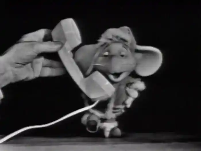 Topo Gigio Is Homesick During The Holidays (Live On The Ed Sullivan Show, December 20, 1964)