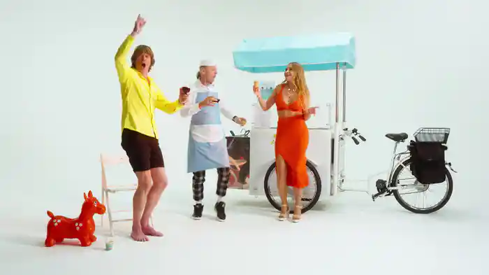 Kann ich so nicht sagen müsst ich nackt seh'n