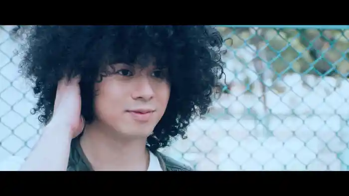 奔跑吧! (Lyric Video)