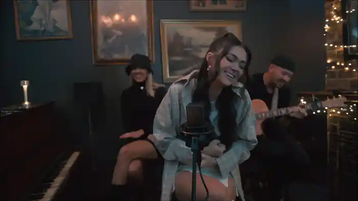 Arizona (Acoustic / Live)