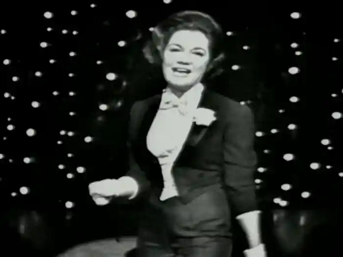 Does Ol' Broadway Ever Sleep (Live On The Ed Sullivan Show, January 28, 1962)