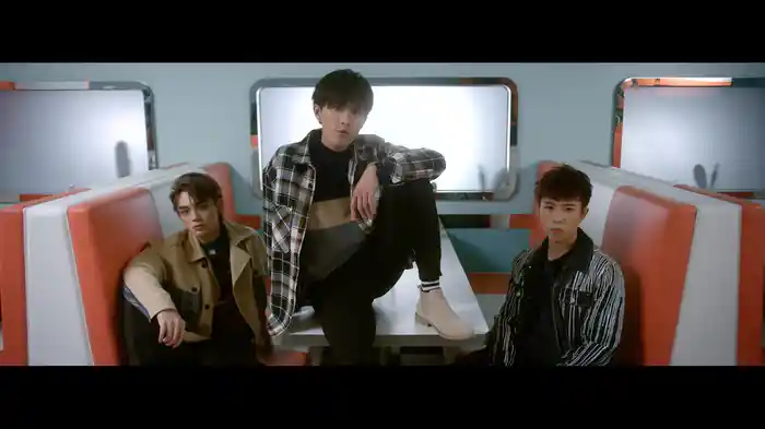 Just Lean On Me (Lyric Video)