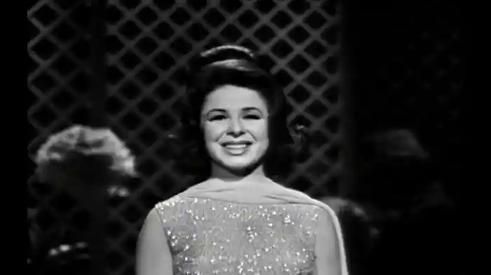 I'm Always Chasing Rainbows/Bye Bye Blackbird (Medley/Live On The Ed Sullivan Show, May 26, 1963)