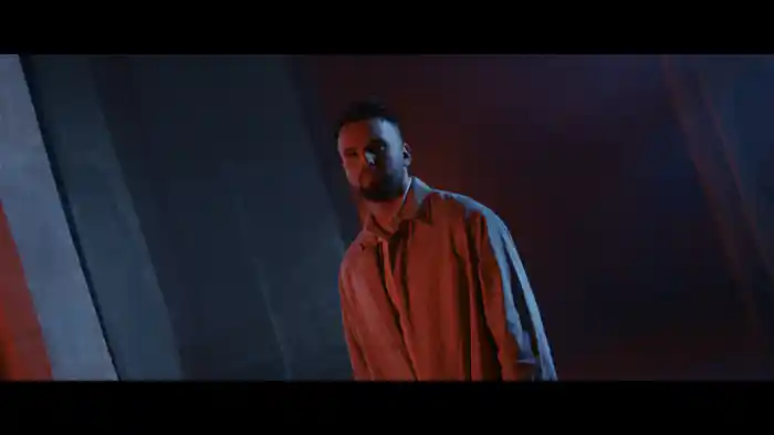 In Your Arms (For An Angel)