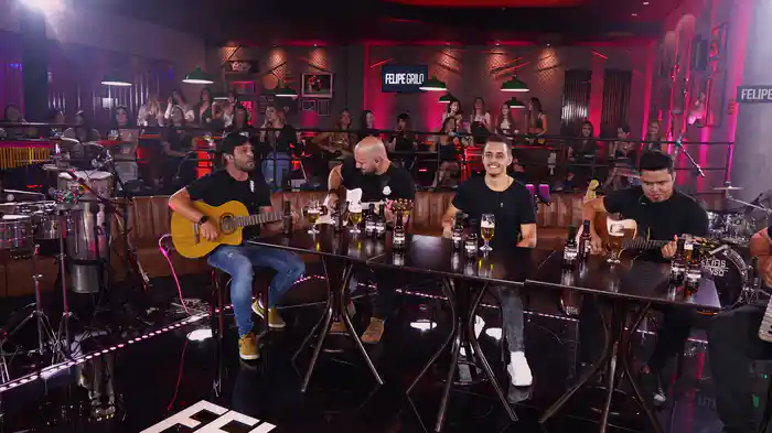 Menina Veneno / Preciso Te Encontrar (Ao Vivo Em Uberlândia / 2021)